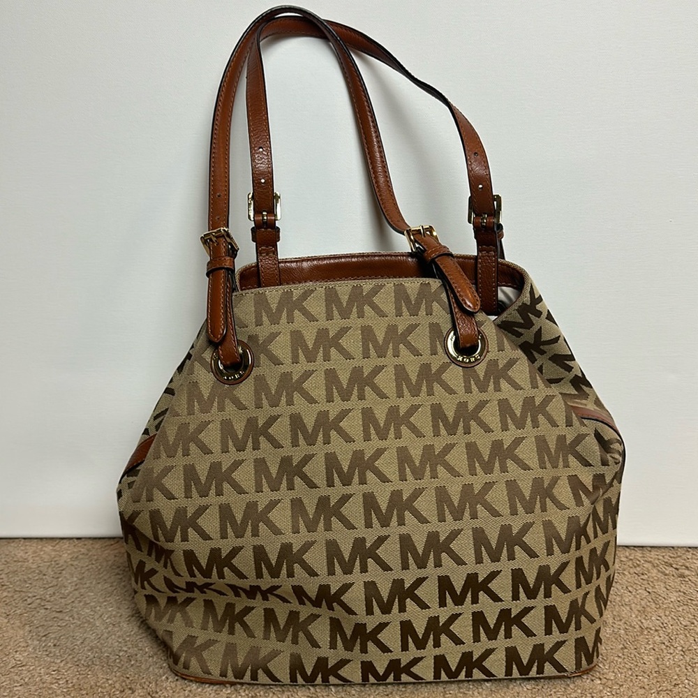 Michael Kors shoulder bag